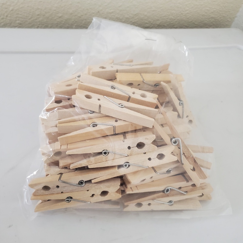 Lot Of 69 Wood Clothespins Wooden Laundru Clothes Pins Large Spring Regular Size